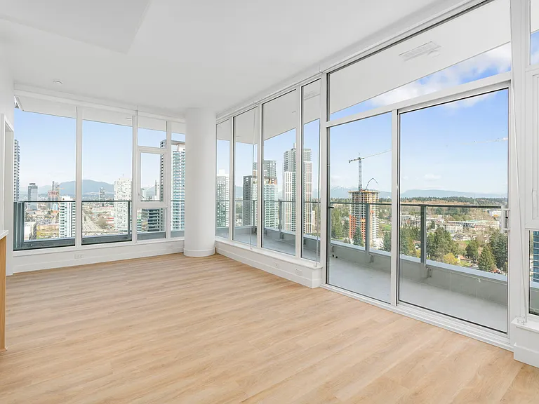 9675 King George Blvd #2707 — Photo 17