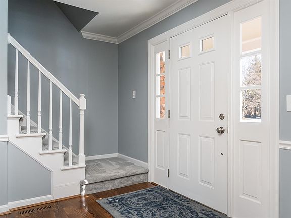 3rd image of 7614 Trailwind Dr