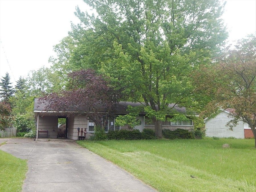 1st image of 2443 Amberly St