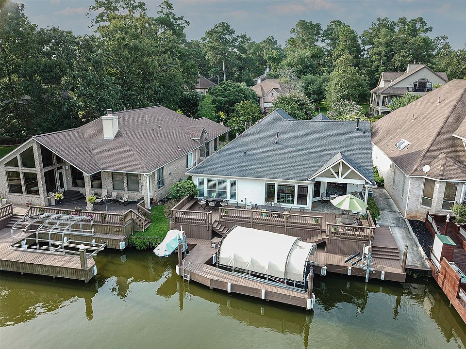 1st image of 30 Creekwood Dr