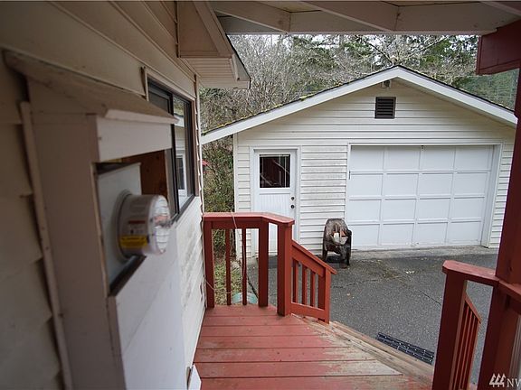 4th image of 261 N Mount Christie Dr