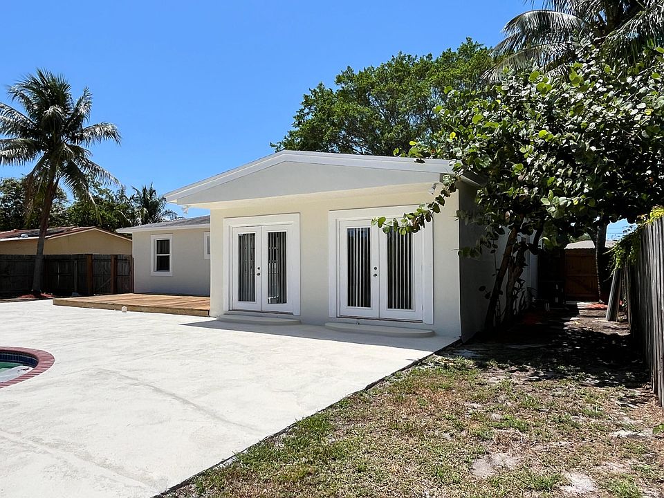 1st image of 737 Ilex Court