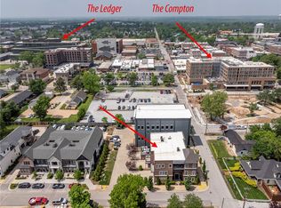 228 SE 2nd St, Bentonville, AR 72712
