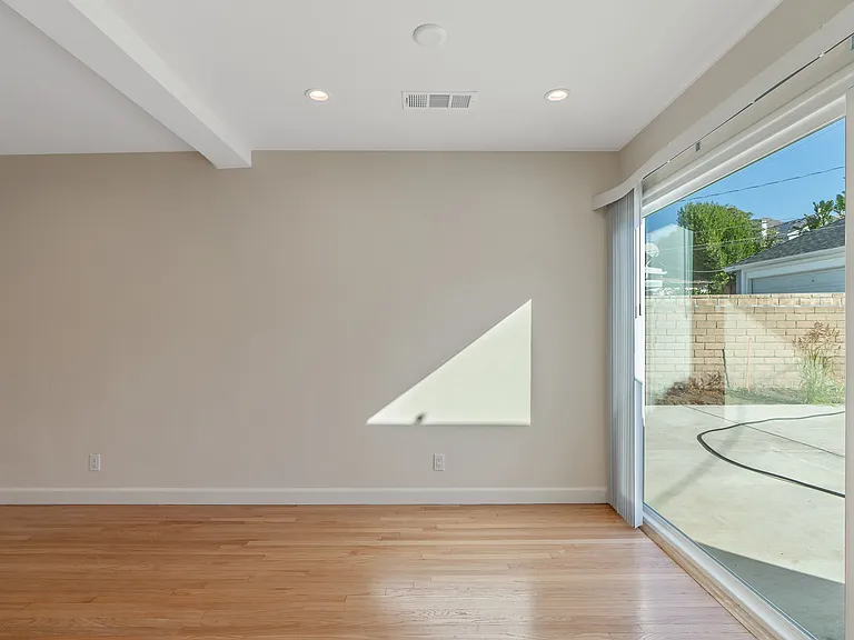 3054 N Frederic St — Photo 9
