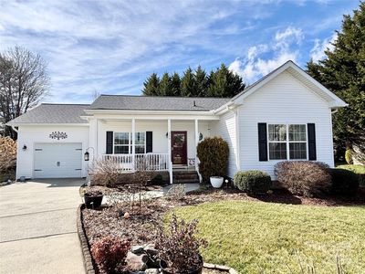 229 Misty Ln, Hendersonville, NC, 28739