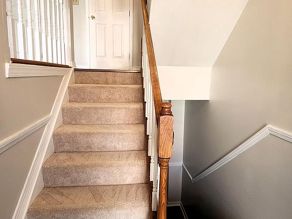 2nd image of 655 Knightsbridge Dr