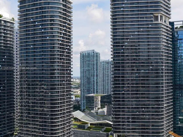 1010 Brickell Ave #3210 — Photo 7