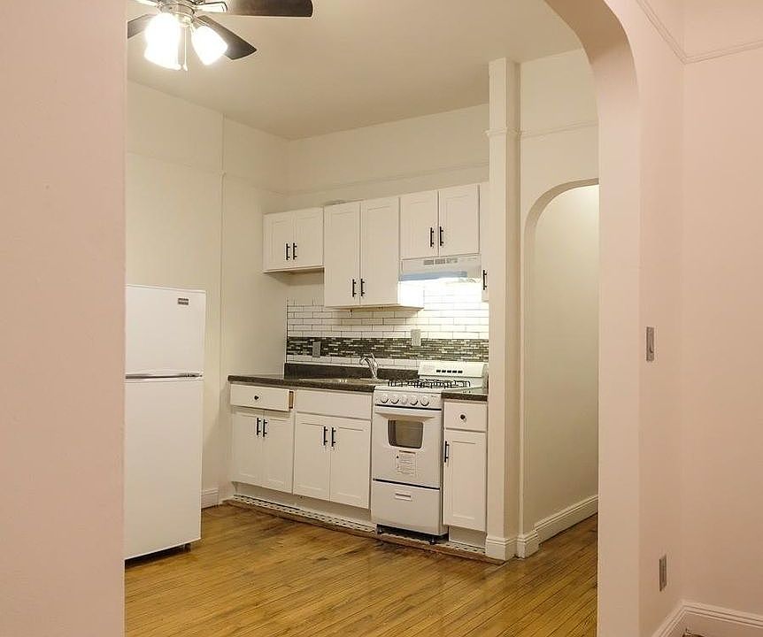 1st image of 469 Saint Johns Pl #4AA