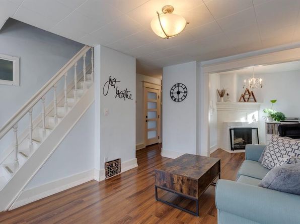 3612 W Parkhill St SW, Calgary, AB T2S 2Z6