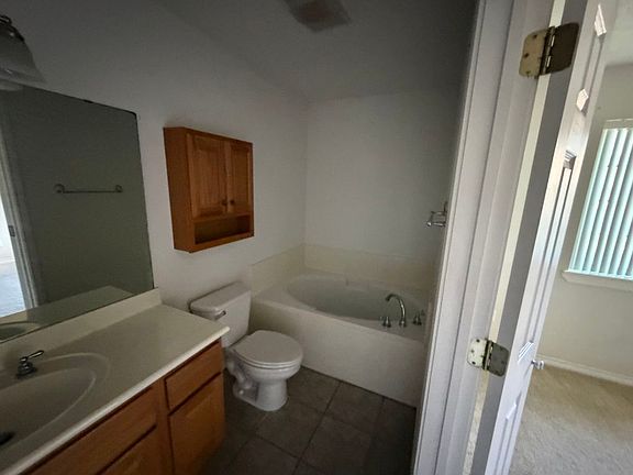 4th image of 1816 Brothers Blvd APT 10
