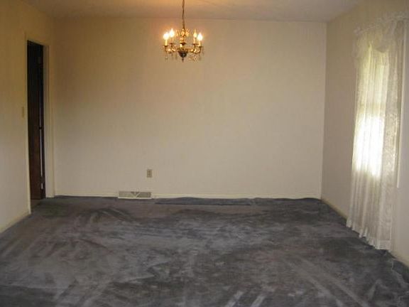 DINING AREALIVING RM AREA