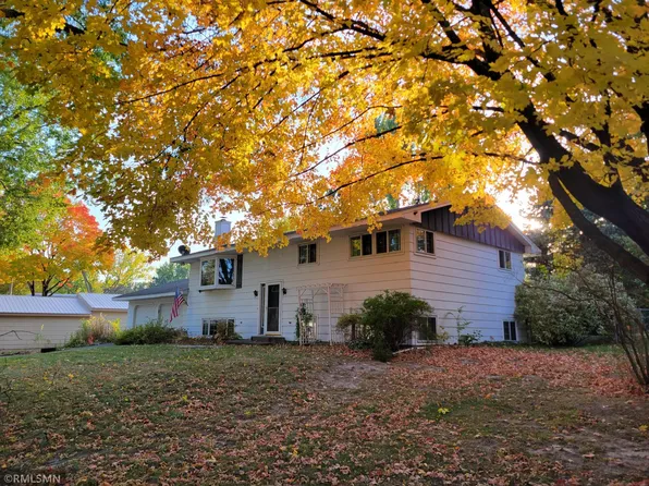 30830 Olinda Trl, Lindstrom, MN 55045