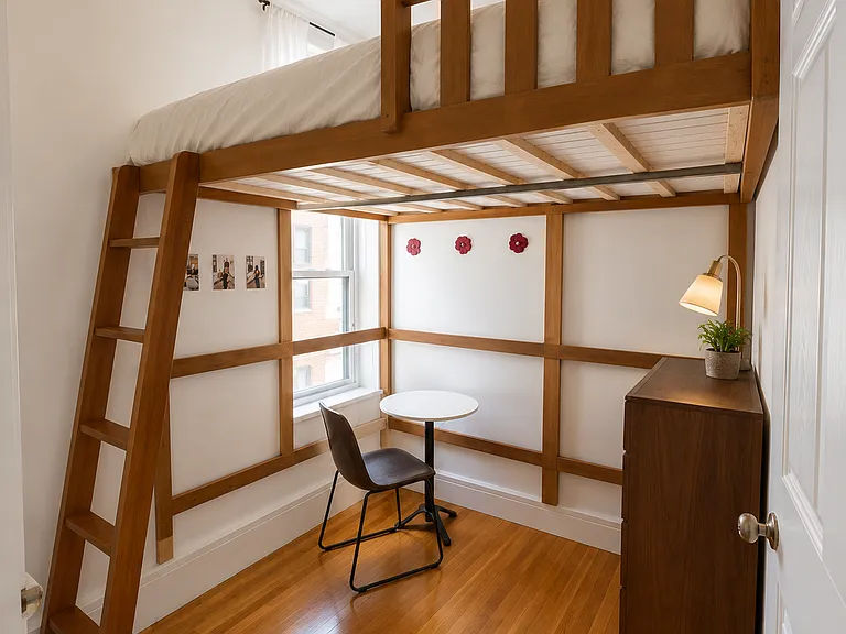 245 E 13th St #19 — Photo 6