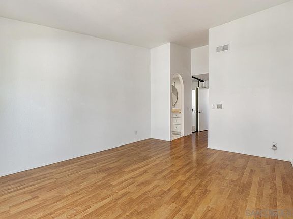 5th image of 4260 Porte De Palmas Unit 59