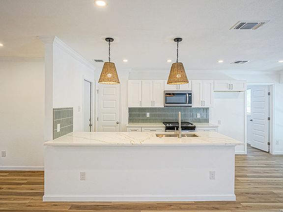 5th image of 5707 SUNUP DR