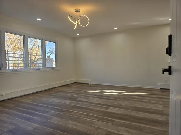 157 Neptune Avenue image 2 of 21