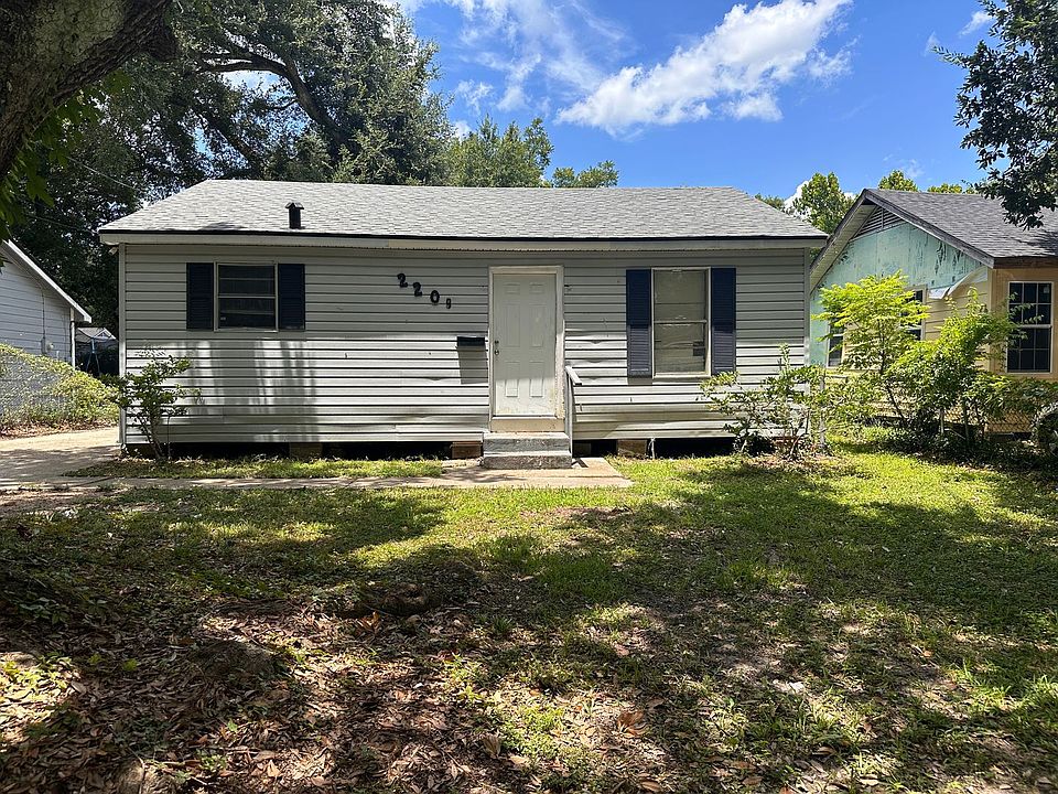 2209 Tulip St, Lake Charles, LA 70601 | Zillow