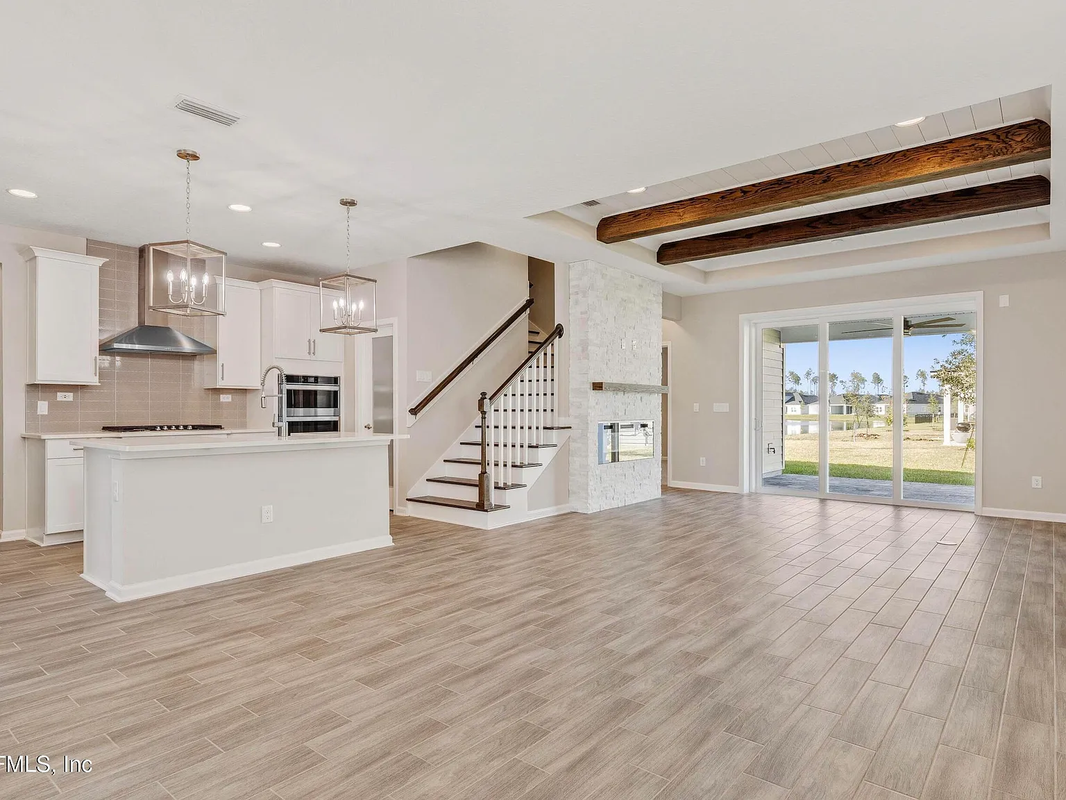 5 bed, 3.0 bath, 2292 sqft, $2,700 — Photo 4