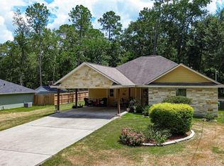 10910 Royal Magnolia Dr, Conroe, TX 77303