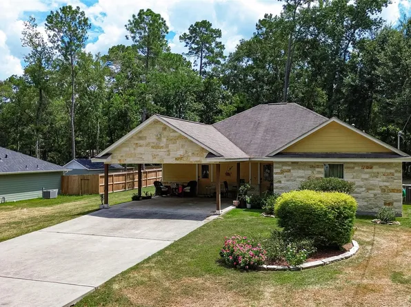 10910 Royal Magnolia Dr, Conroe, TX 77303