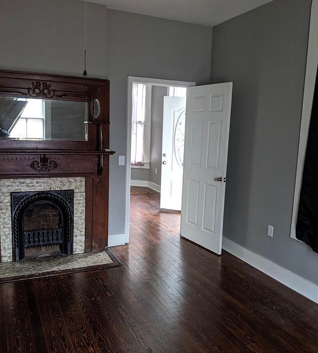 2nd image of 524 W Main St #1