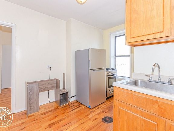 3rd image of 134 Boerum St #7P