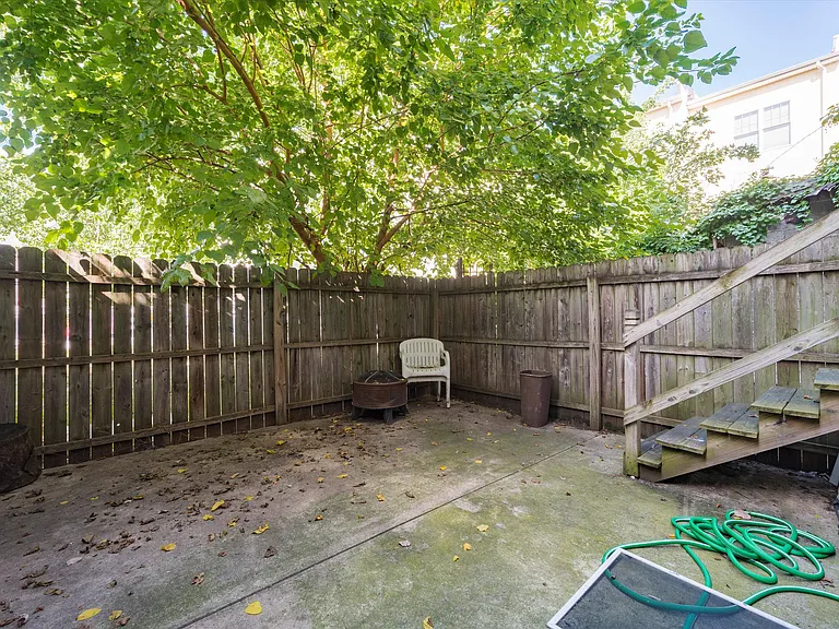 1705 Arlington St #A — Photo 5