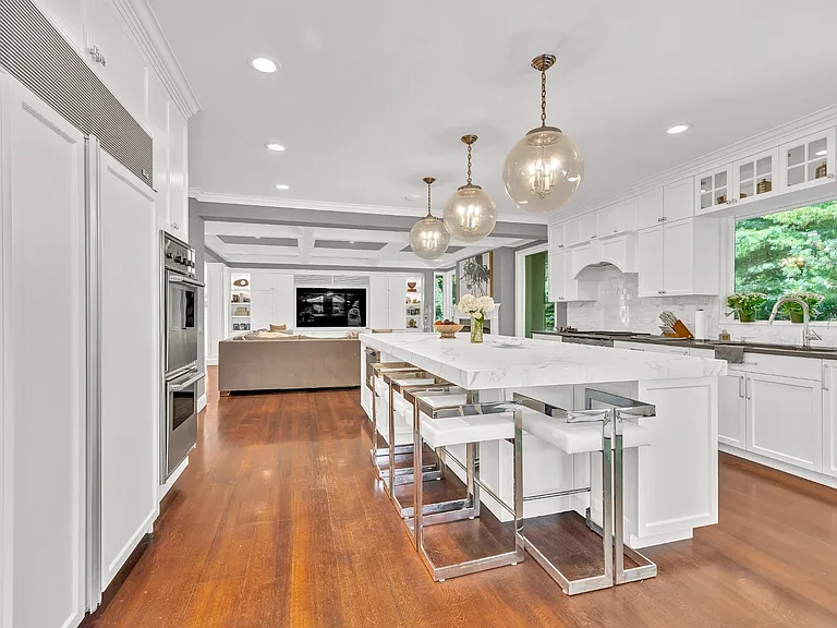 5 Coachmans Ct — Photo 13