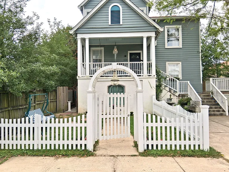 5520 McKenna St — Photo 2