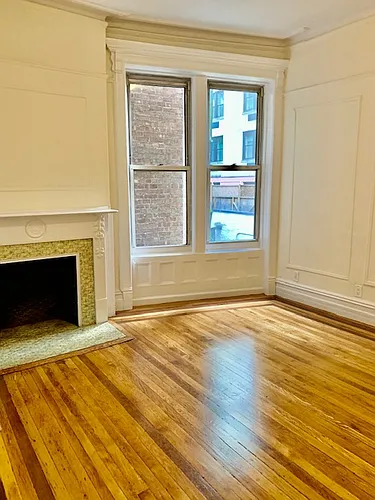 76 W 82nd St #2A Photo 1