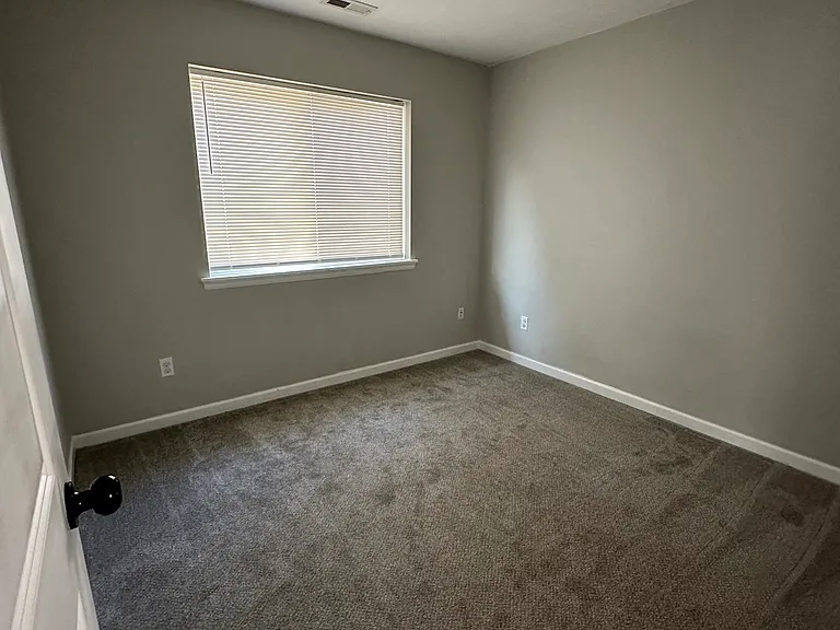 8730 SE Steele St — Photo 12