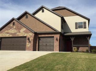 1261 Quailridge Way, Bentonville, AR 72712