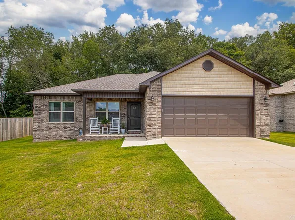 44 Birchwood Dr, Ward, AR 72176
