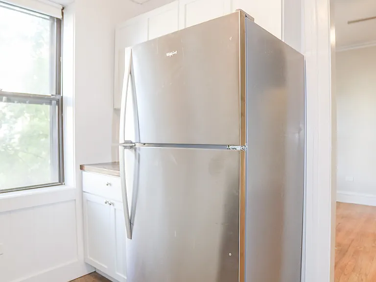 2325 N Addison St #1A — Photo 2