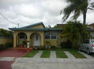 8795 SW 36th St, Miami, FL 33165