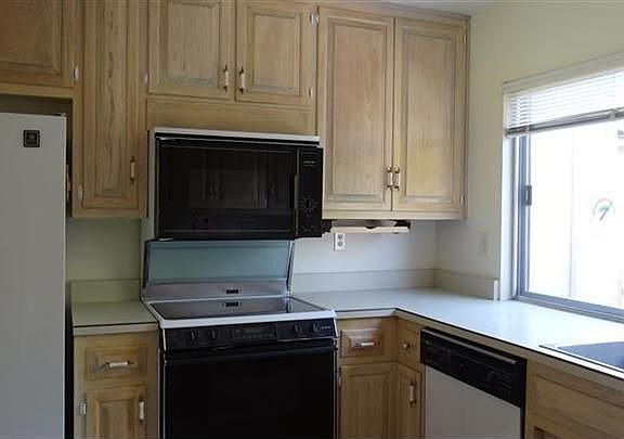 4th image of 282-A Oakwood Cir