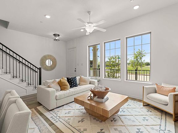 Parkside - Berkeley Interior Image 2