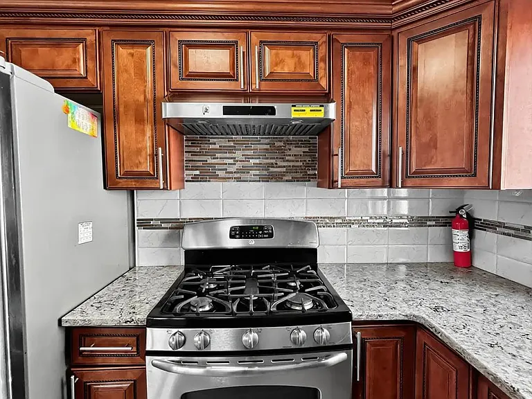 7125 Veterans Ave #1 — Photo 8