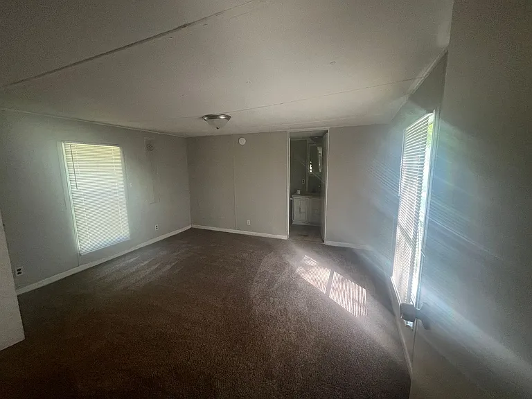 1705 Leonard Dr — Photo 10