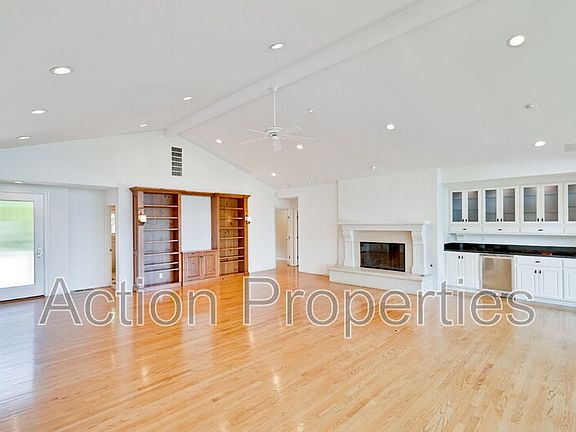 4th image of 15350 Norton Rd