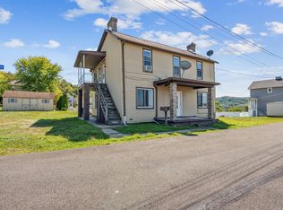 16 Eggers Ave APT 1, Belle Vernon, PA
