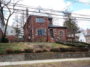 84-06 Chevy Chase St, Jamaica estates, NY