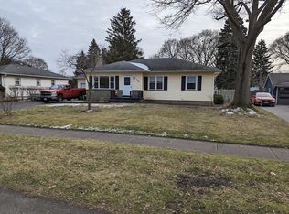 486 Brookview Dr, Rochester, NY 14617