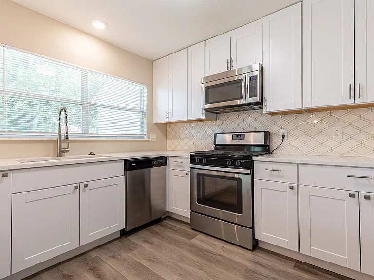 1366 Bayou Dr — Photo 11