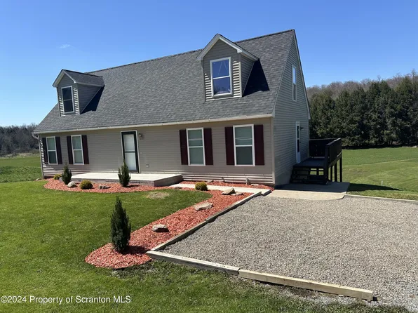 161 Baxter Rd, Pleasant Mount, PA 18453