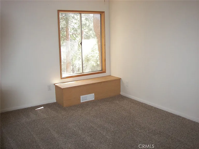 21636 Sawpit Canyon Rd — Photo 11