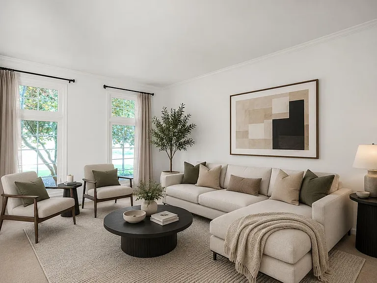 24084 Westmont Dr — Photo 13