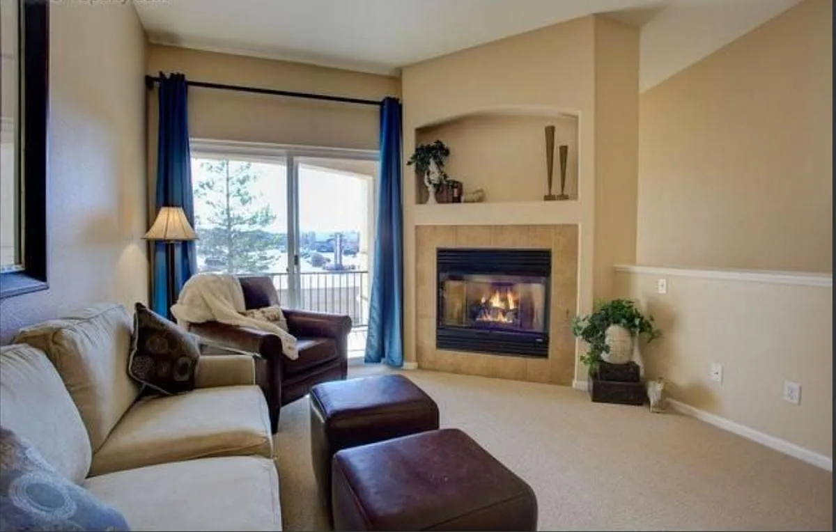 1703 Whitehall Dr — Photo 1