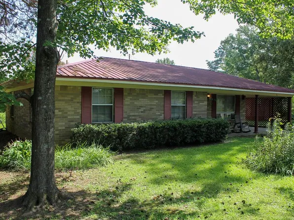 102 E Fox Ave, Calhoun City, MS 38916