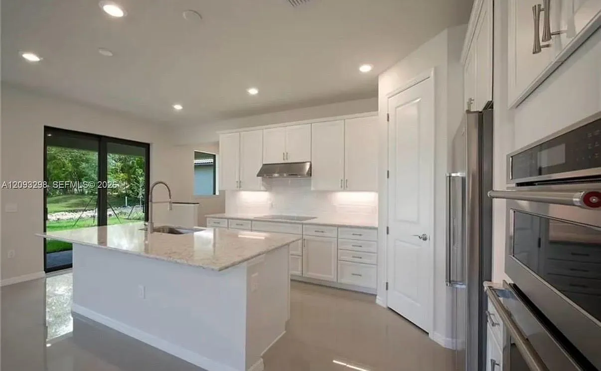 Woodmont Pods B F & G — Photo 4